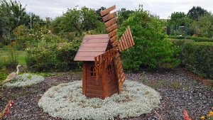 Декоративная мельница для дачи своими руками.