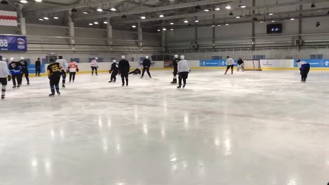 Футбольная разминка хоккейной команды ХК «ОМУС-1» смотреть онлайн