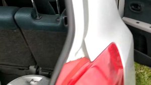 Место для пассажиров в салоне Toyota Vitz/Yaris, увеличиваем багажник