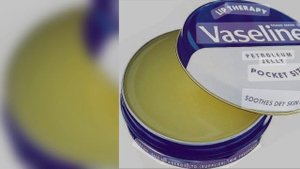 Мало КТО ЗНАЕТ, что творит ВАЗЕЛИН. 16 неизвестных способа применения ВАЗЕЛИНА...