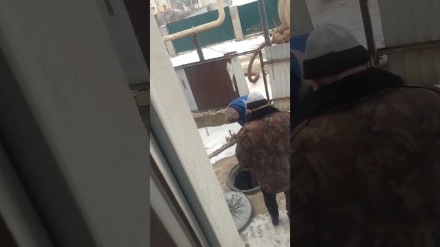 откачка ямы (с бабушкой )