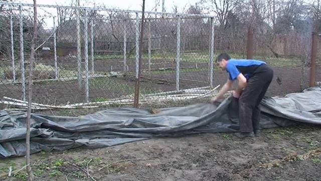 Борьба с сорняками׃  Черная пленка, 1-й сезон (2014)