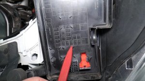 FORD C-MAX FUEL PUMP FUSE LOCATION REPLACEMENT