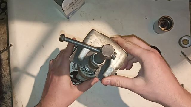 Ремонт заднего суппорта Ауди а8 д2 смотреть онлайн