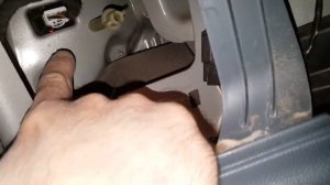 Как снять задний фонарь Форд C-MAX