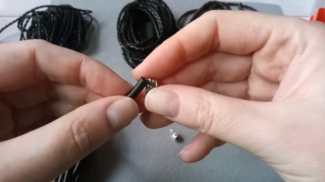 О шнурах. Как вклеить шнур в концевик смотреть онлайн