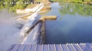 Разрушение плотины озера Данлап в Техасе