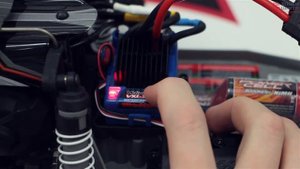 Настройка регуляторов скорости Traxxas (спортивный,гоночный,тренировочный режимы) от Hobbycenter.ru