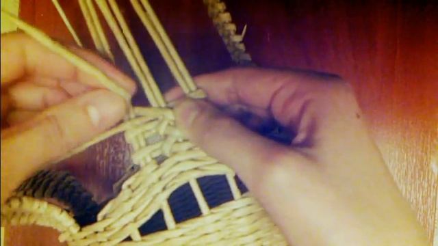Ажурная ручка. Плетение из газетных трубочек.