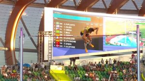 WORLD RECORD - Mondo Duplantis clears 6.21m | World Athletics Championships Oregon 22