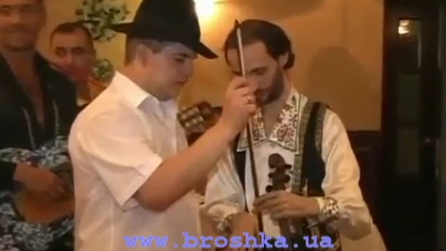 Цыганский ансамбль.