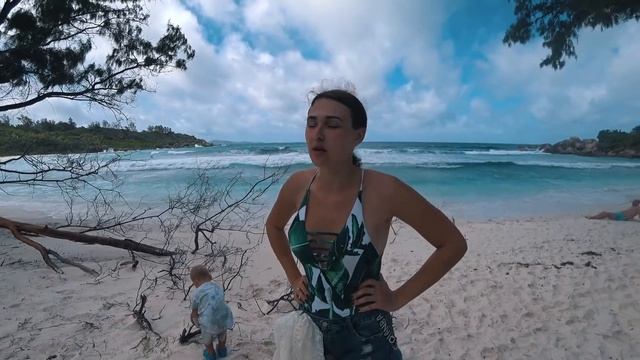 Мальдивы или Сейшелы? Дикие пляжи острова ЛА-ДИГ. Воруем кокосы у Сейшельцев. Сейшельские острова
