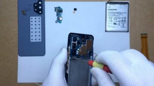 Как разобрать, как поменять дисплей на телефоне Samsung Galaxy A32   SM-A325F