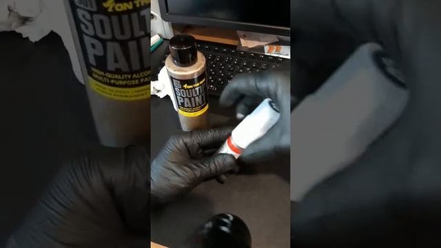 Заправка маркера Molotow 411EM |  заправкой On The Run 901 Soultip 210мл (Хром-Золото)