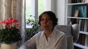 Анна Ахматова. Мне голос был. Читает Галина Попова