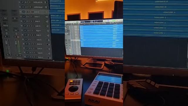 ХИТ. Новый трэк от AzerBro