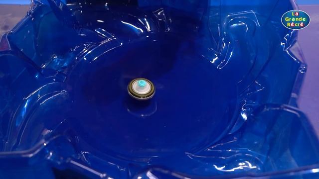 Toupies Infinity Nado - Les toupies empilables смотреть онлайн