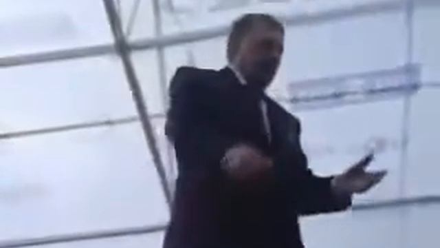 Жириновский обещает повесить парня смотреть онлайн