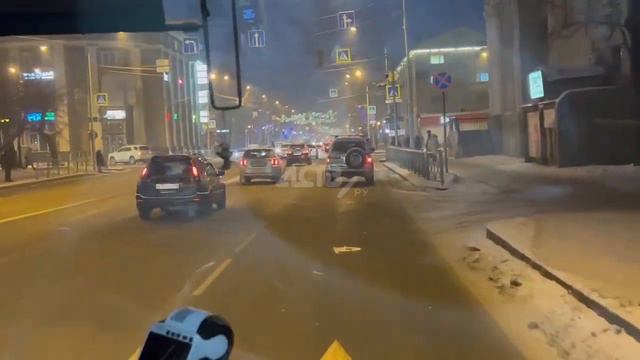 Не работает светофор на Сахалинской-Ленина - 2 смотреть онлайн