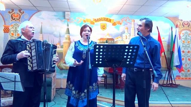 "ТВОЯ УЛЫБКА"  (Геннадий Федульев - муз., Анатолий Пережогин - сл.)  поют Наталия Булахова и авторы