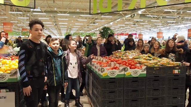 Флешмоб поздравление с днём защитника отечества или с 23 Февраля Глобус Балашиха смотреть онлайн