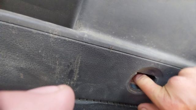 Открыть БАГАЖНИК ИЗНУТРИ в VW смотреть онлайн