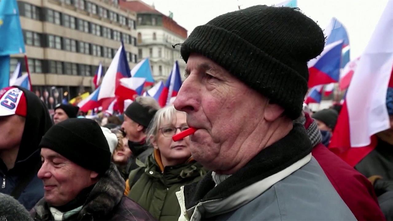 В Праге люди протестуют против роста энерготарифов