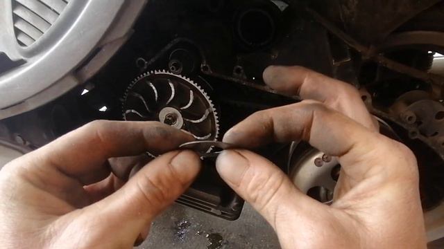 J'ai broyé le scooter 😪 Piaggio X9 125 Evolution "La Transmission" смотреть онлайн