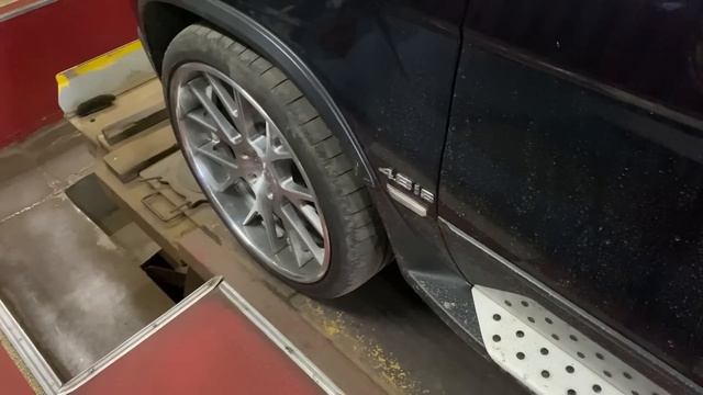 БМВ Х5 НА ПОЛНОЙ ПНЕВМЕ!!! ЗАНИЖАЕМ!! КОРРЕКЦИЯ ПНЕВМОПОДВЕСКИ БМВ Х5 Е53! смотреть онлайн