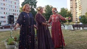 Казачка молодая