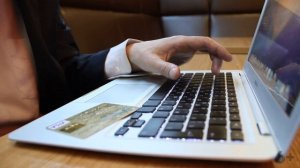 Как зарегистрировать и оформить кошелек Яндекс Деньги в Беларуси?