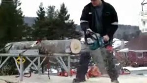 Makita Chainsaw6400