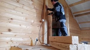 Дом из бруса своими руками. Выравнивание стен. Скрытая электрика.