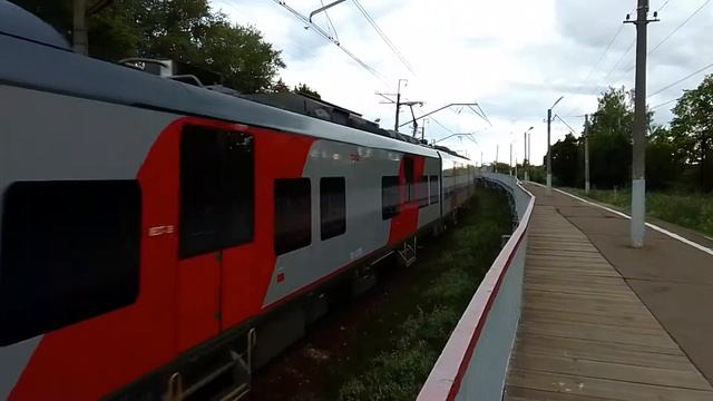 Электропоезд ЭС1П-027 "Ласточка-Премиум" сообщением "Муравьёво-Москва Рижская". смотреть онлайн