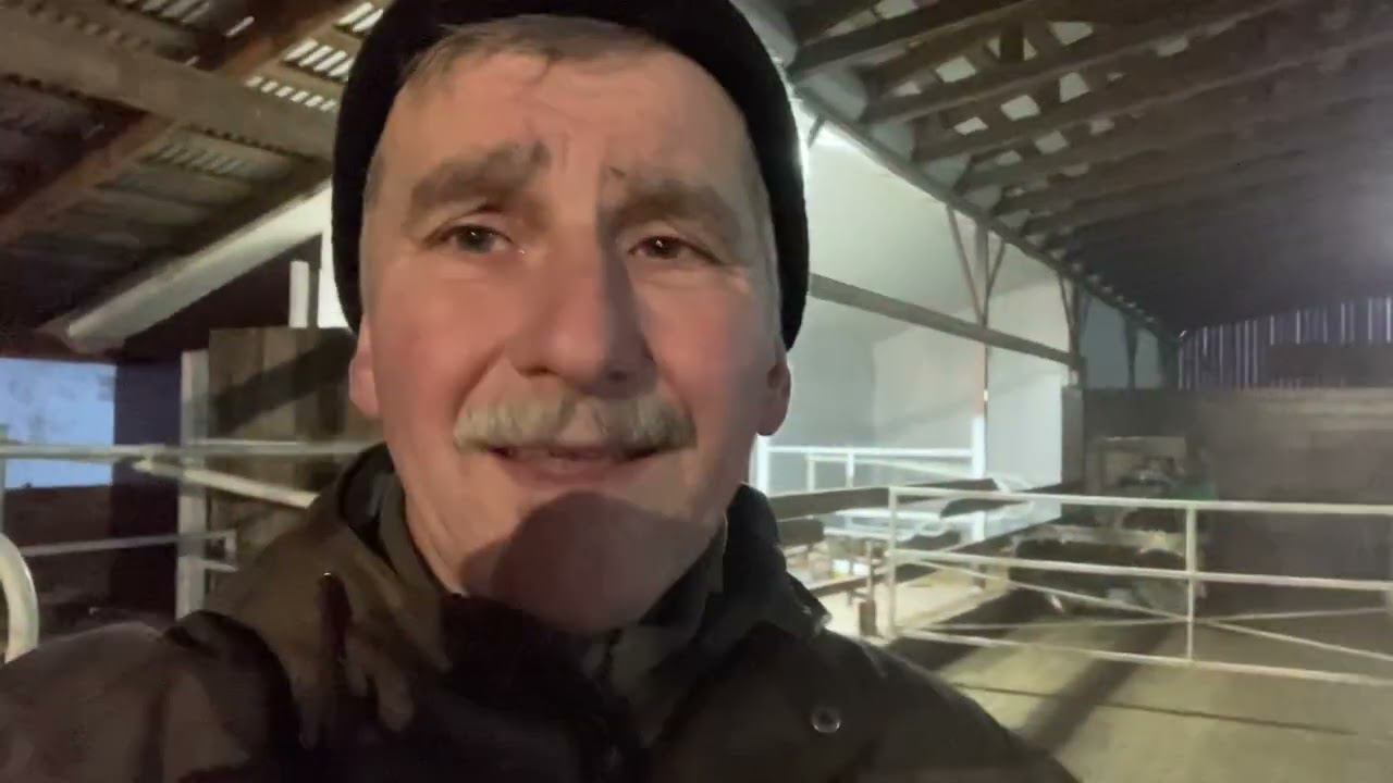 Про гусеничный трактор