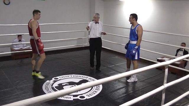 13 Мазур Иван СБК им Бурмистрова vs Шарипов Махмадражаб Классный клуб смотреть онлайн