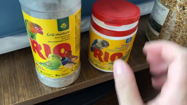 Чем кормить волнистых попугаев смотреть онлайн