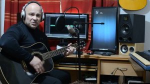 Птичка невеличка, радостно мне пела