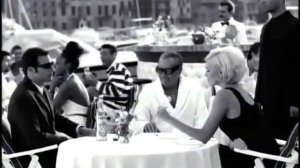 Charlize Theron: Spot Martini & Rossi Martini Bianco