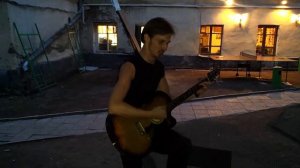 20130515 ЗД Исполняет Desfer. "Там высоко" (автор - Ария).