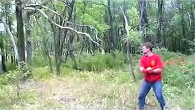 Удары палкой по мишеням показывает Денис Рожков. Саратов 2010.