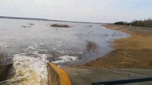 Закачка воды в Днепро-Брагинское водохранилище