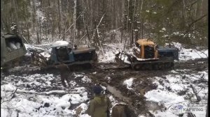 гусеничные танки трактора   застряли в грязи оффроад