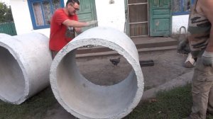 Как повернуть бетонные кольца для колодца или канализации