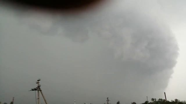 Фронт грозы. Молния в вышку. смотреть онлайн