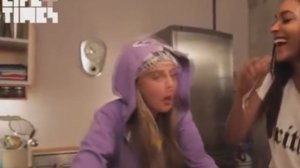 ЧТО СЛУЧИЛОСЬ С КАРОЙ ДЕЛЕВИНЬ??