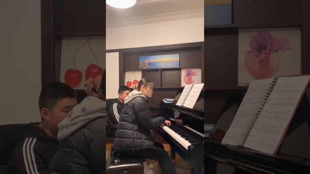 Emily piano смотреть онлайн