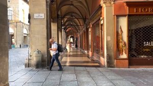 БОЛОНЬЯ -  САМЫЕ ИНТЕРЕСНЫЕ ФАКТЫ О ГОРОДЕ И ПРОГУЛКА ПО ЦЕНТРУ