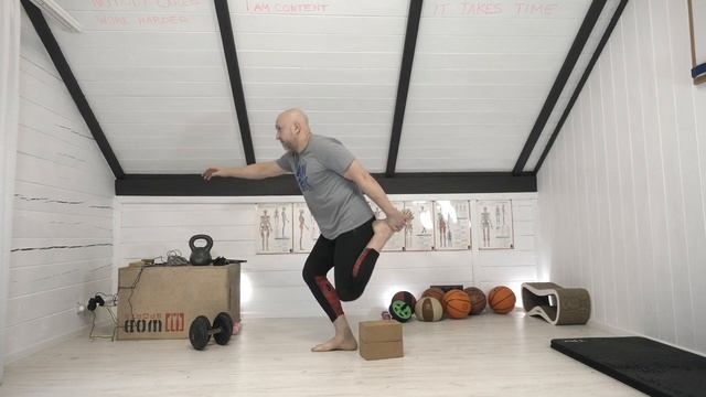 Фокус расфокусировался. Дорога к "пистолетику" петляет. смотреть онлайн