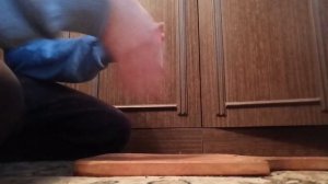 Ножом между пальцев под музыку. Часть 2